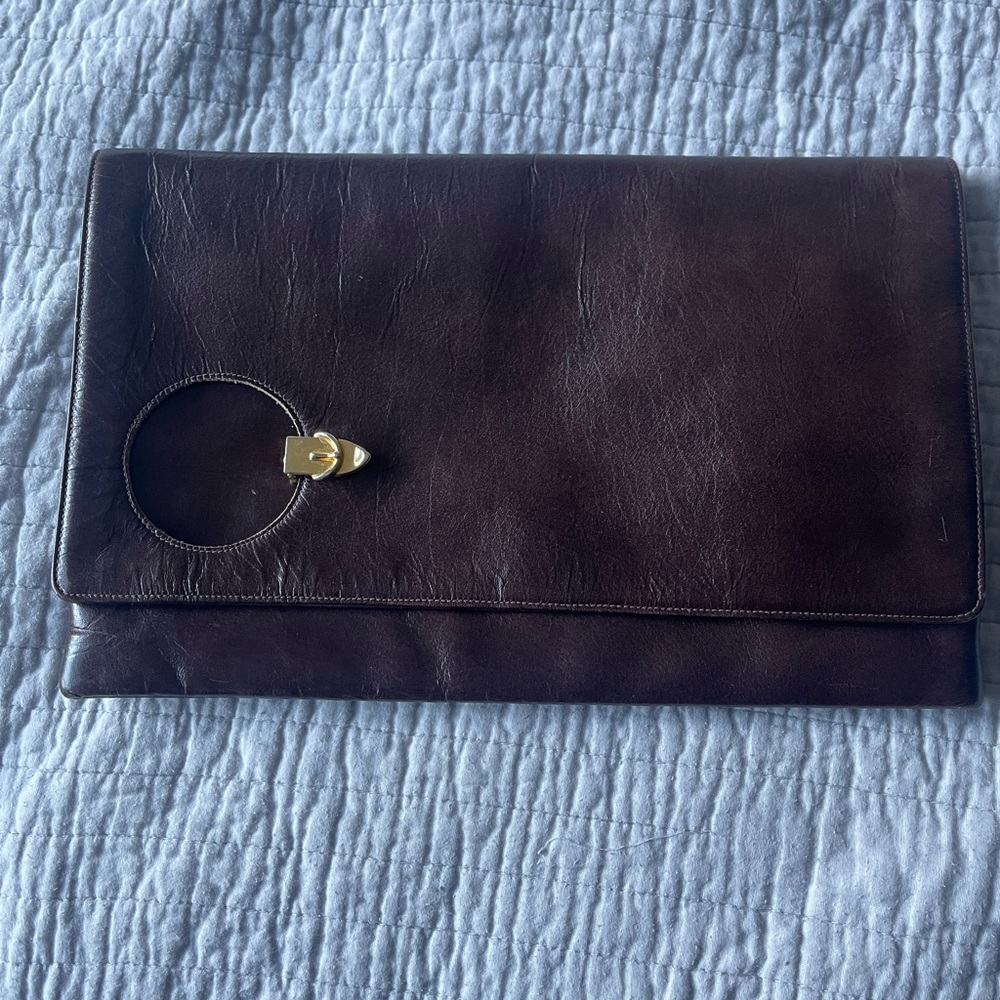 Swann Girl Vintage Genuine Leather Clutch.